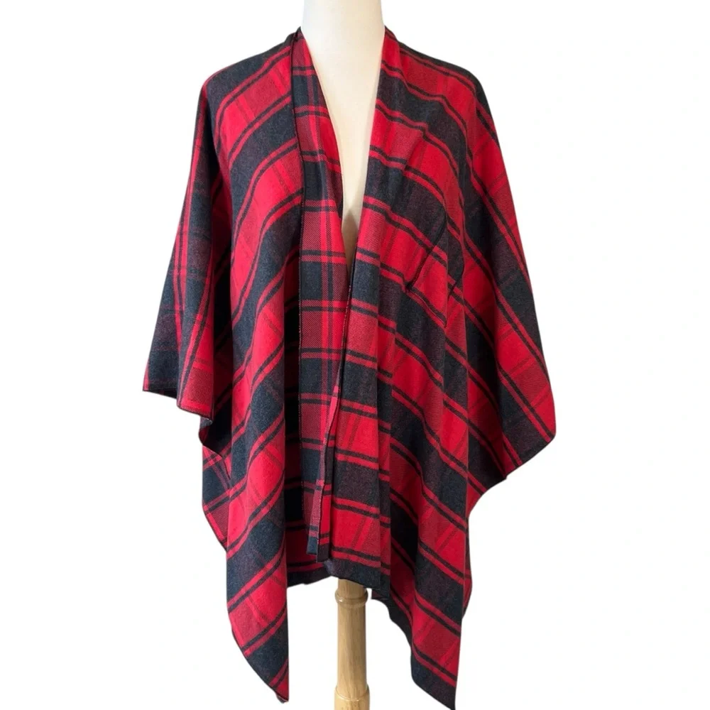 Kavu Tamarack Lumberjack Buffalo Plaid Poncho